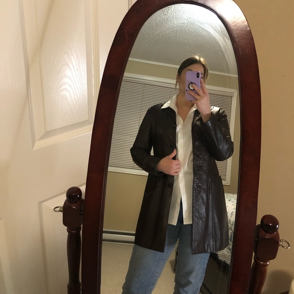 ✿ 90’s Danier Brown Leather Jacket Size 6 - Picture 3 of 7